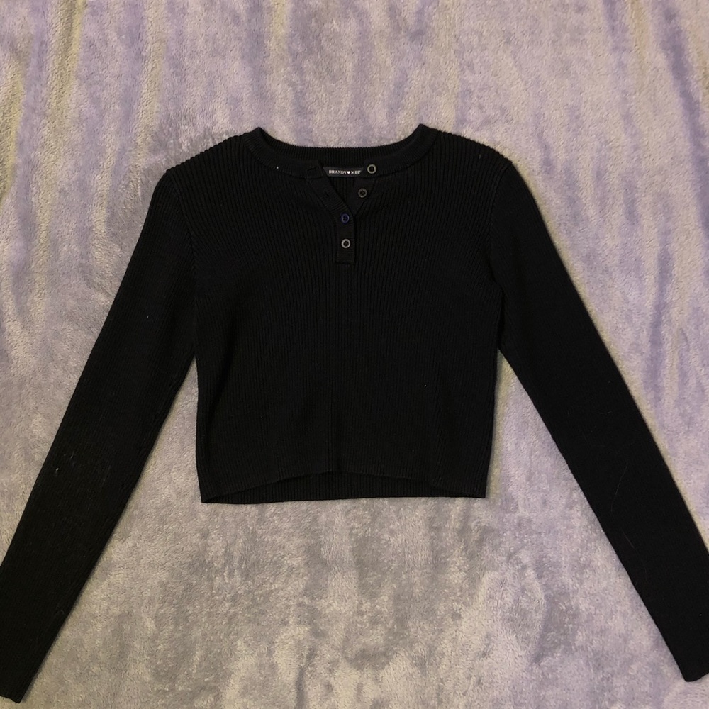 BRANDY MELVILLE• BLACK CROPPED TOP